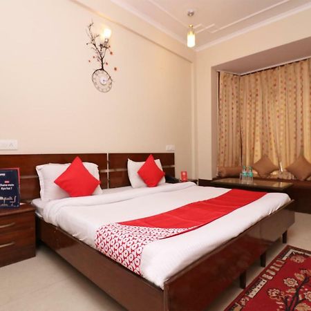 Oyo 19024 Majestic Oak Bush Hotel Mussoorie Exterior photo