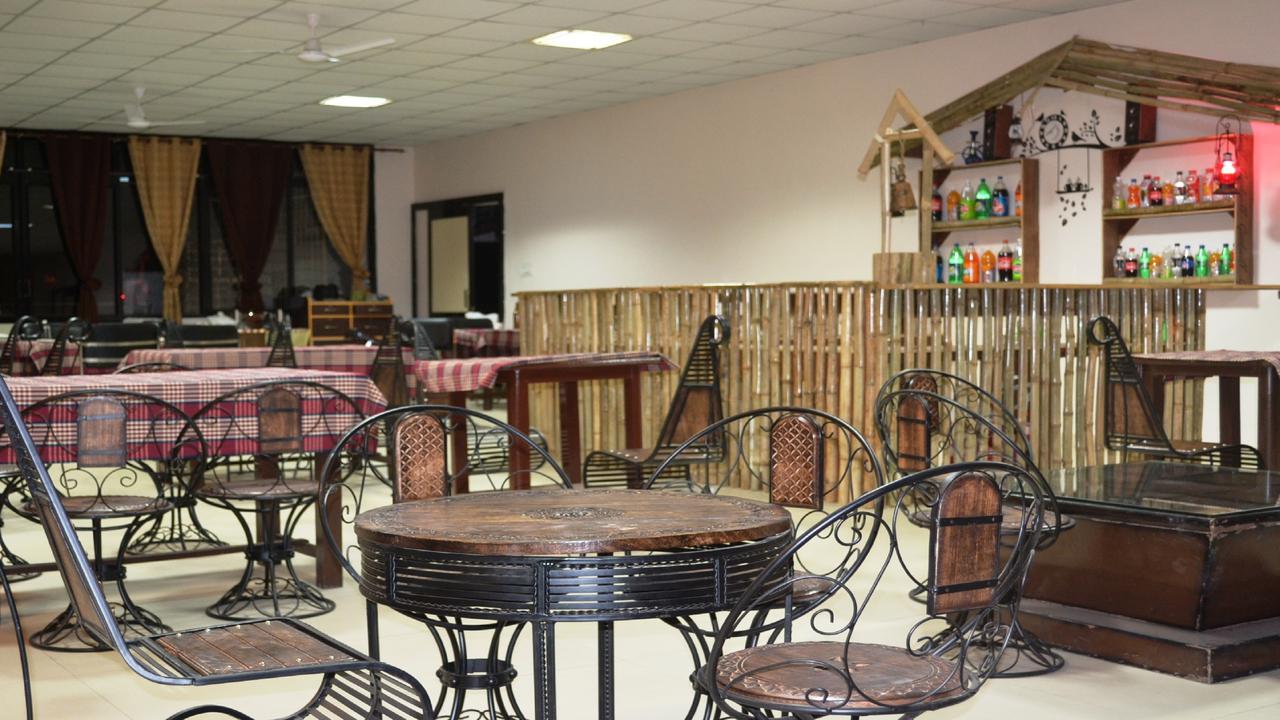 Oyo 19024 Majestic Oak Bush Hotel Mussoorie Exterior photo