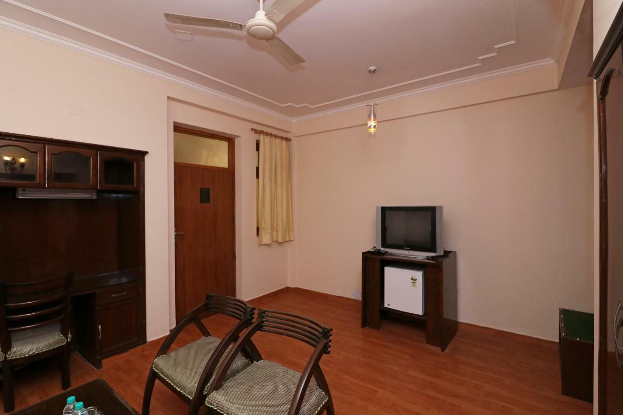 Oyo 19024 Majestic Oak Bush Hotel Mussoorie Exterior photo
